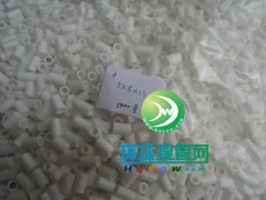 ��ɫ���z��